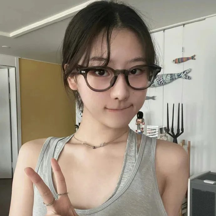 危红禁色 海报