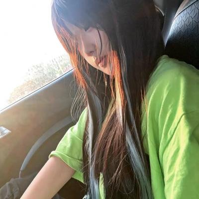 持摄影机的人 海报